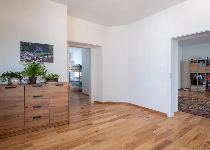 Lm - Moderny A Velky 90m2 - V Centre Mesta * Lipótszentmiklós
